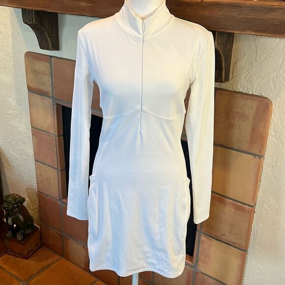 All Access Ribbed Texture Sleeve 1/2 Zip Mock Neck Dress, size MEDIUM - Picture 1 of 14